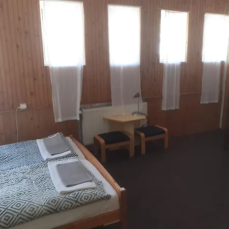 Bouda Morava Dolni Dvur